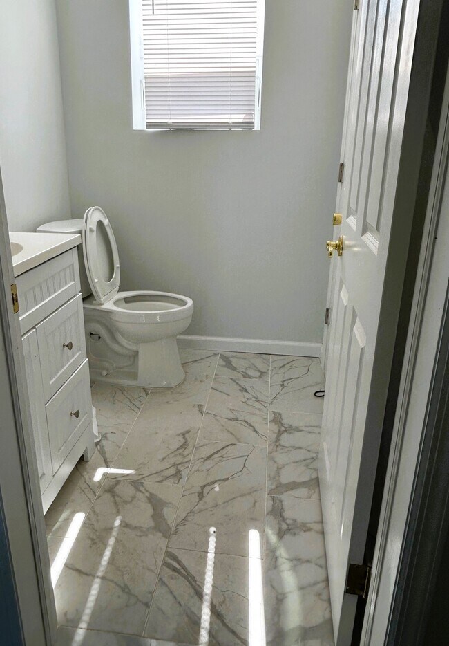 Foto del edificio - 829 Main St