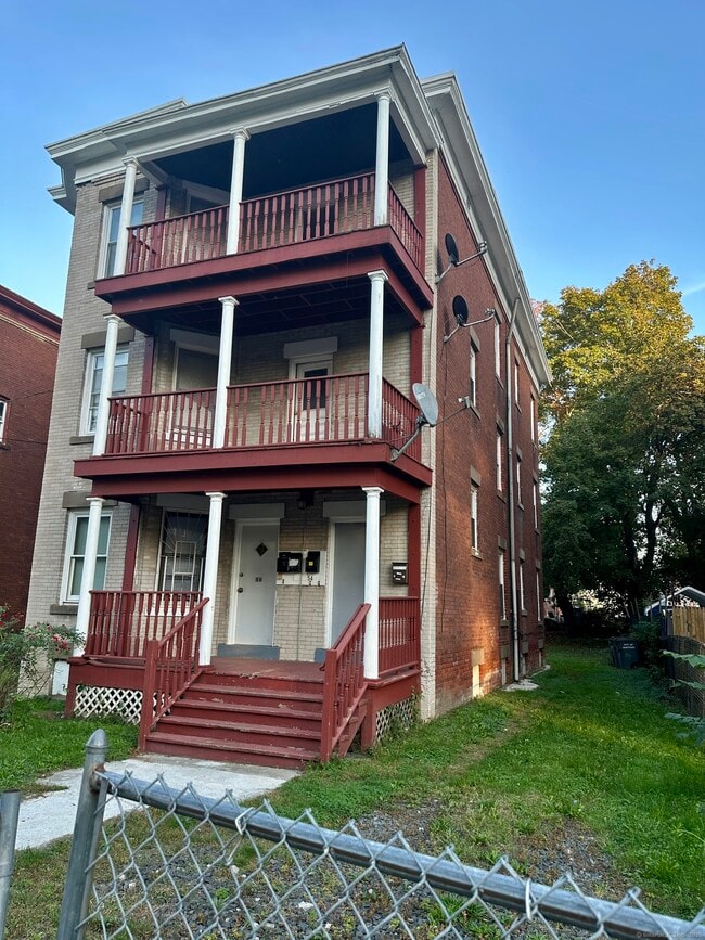 Building Photo - 54 Cabot St