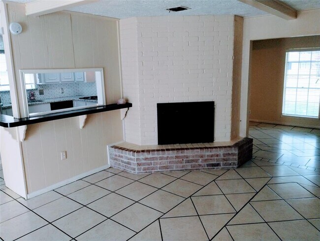 Foto del edificio - 9227 Claridge Dr
