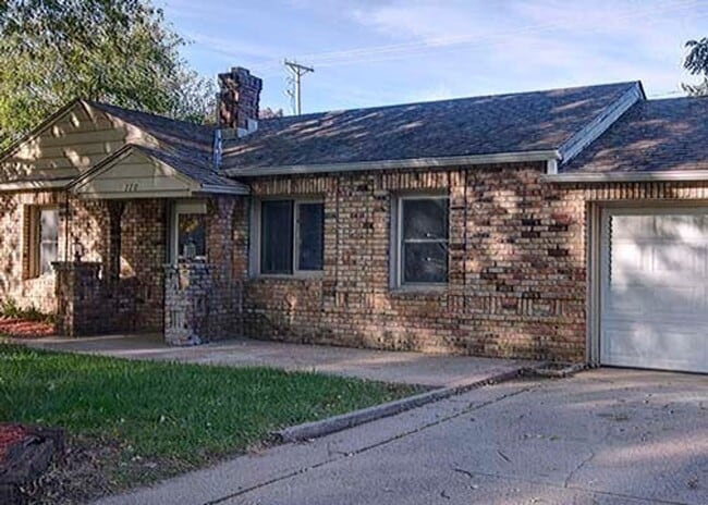 Great Aksarben location! - Great Aksarben location! House