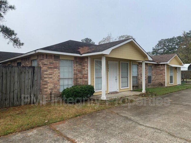 Building Photo - 1110 Barrington Dr