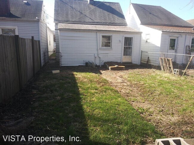 Building Photo - 2 br, 1 bath House - 433 Marret Avenue