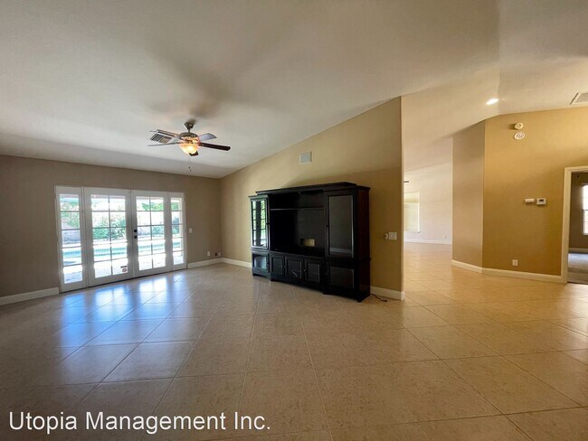 Foto del edificio - 3 br, 3 bath House - 78815 Lowe Dr.