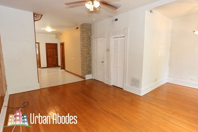 Building Photo - 3018 N Hoyne Ave