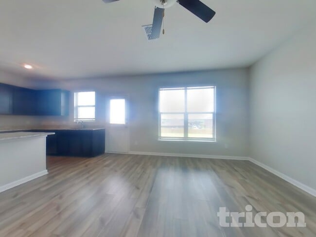 Building Photo - 227 Drifter Dr