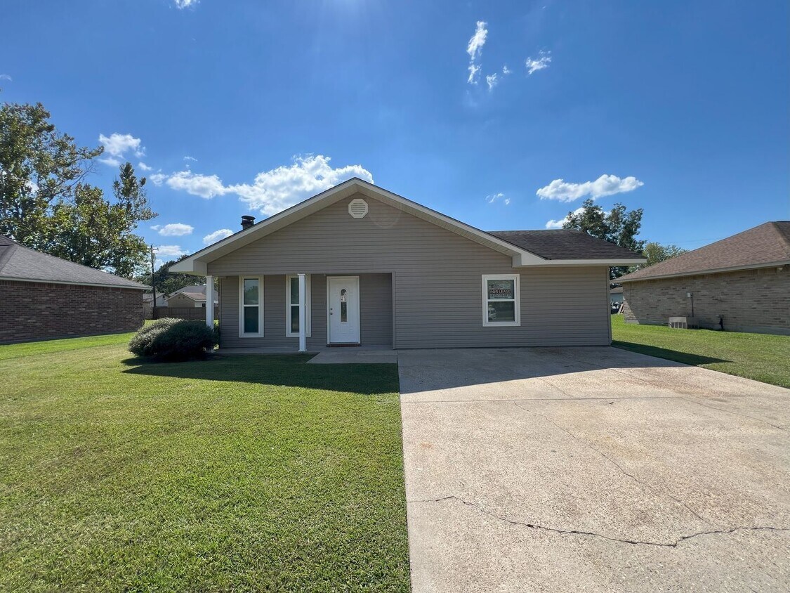 1722 Job St, Zachary, LA 70791 House Rental in Zachary, LA
