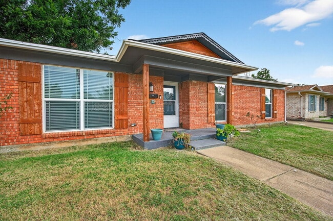 Foto del edificio - 112 S Wood Ave