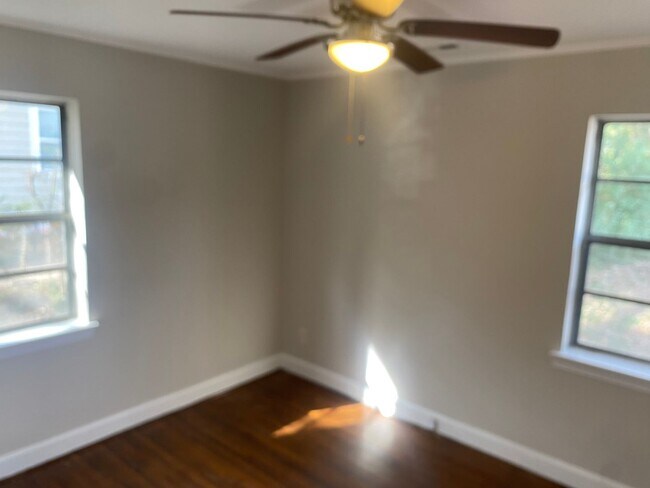 Building Photo - 4640 General Pershing Dr