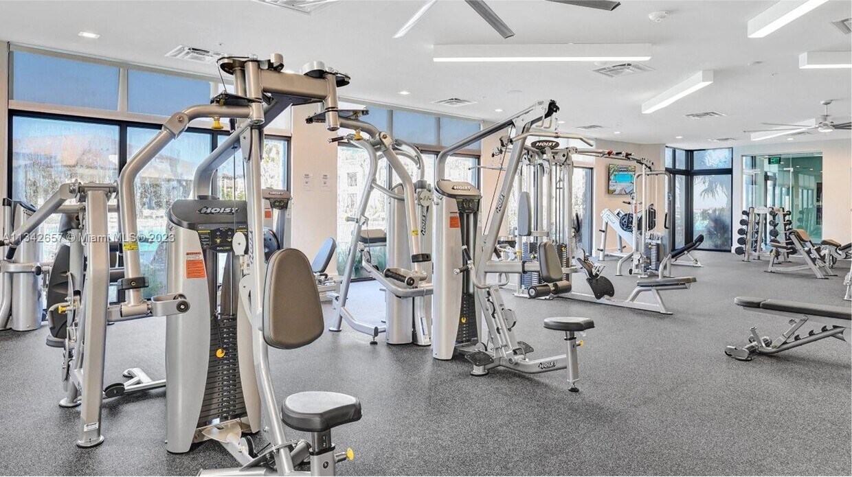Foto principal - 8265 NW 41st St