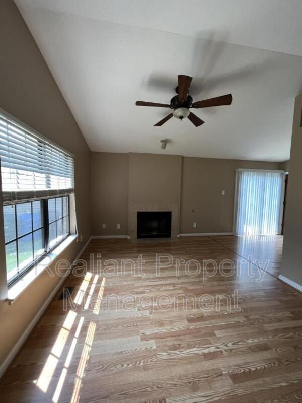 Building Photo - 1212 Appian Cir