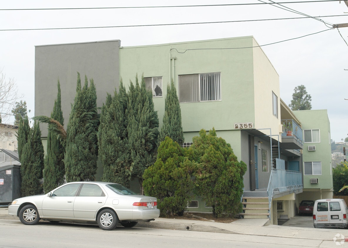 Primary Photo - 2355 Glendale Blvd