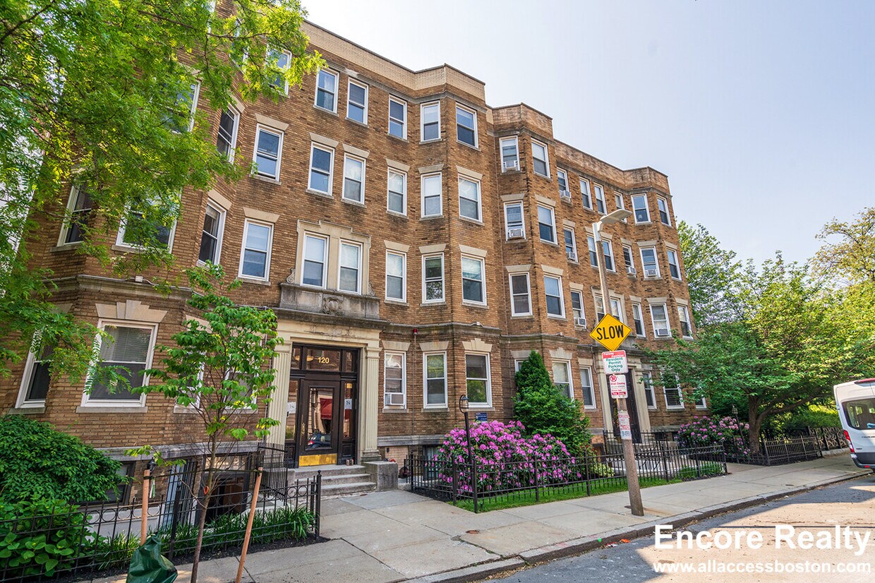 Foto del edificio - 124 Peterborough St