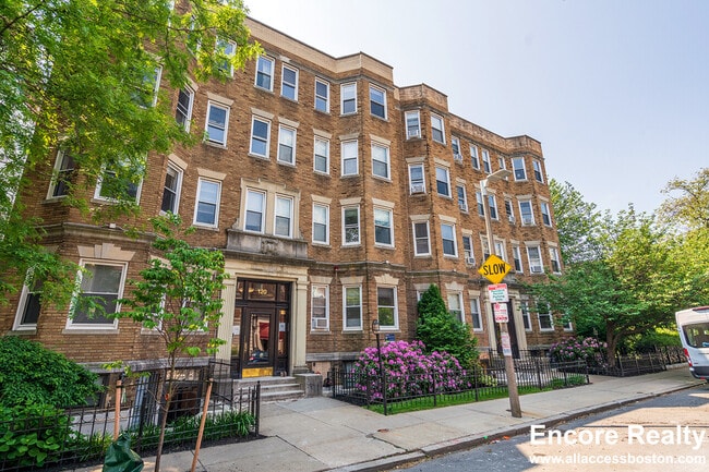 Building Photo - 124 Peterborough St