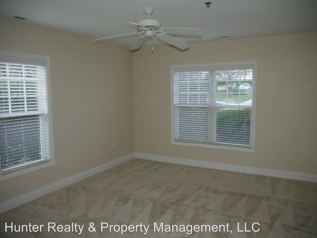 Building Photo - 4742 Tatton Park Cir