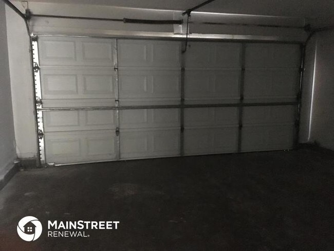 Foto del edificio - 7829 Enderby Ave E
