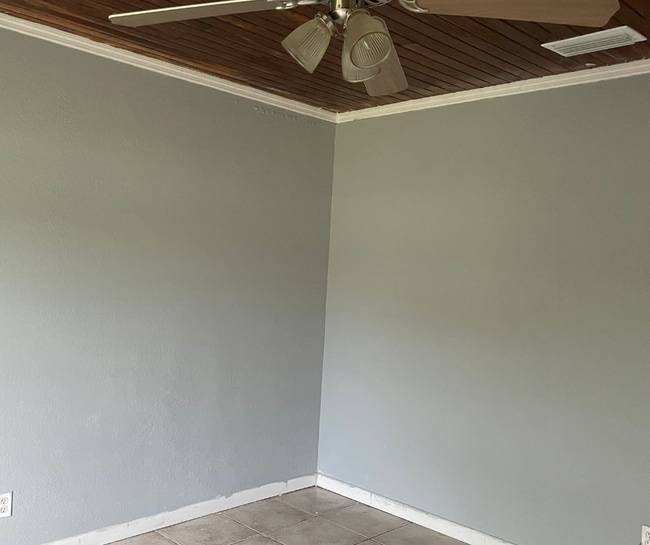 Building Photo - 128 McCoy Dr