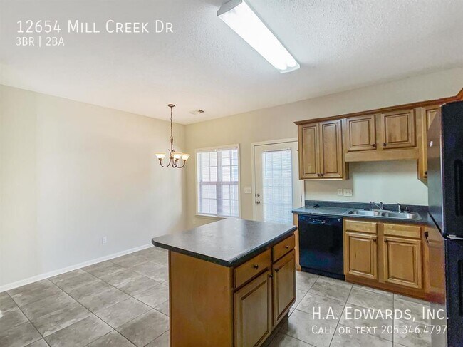 Foto del edificio - 12654 Mill Creek Dr