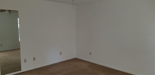 Building Photo - 594 Heather Ln