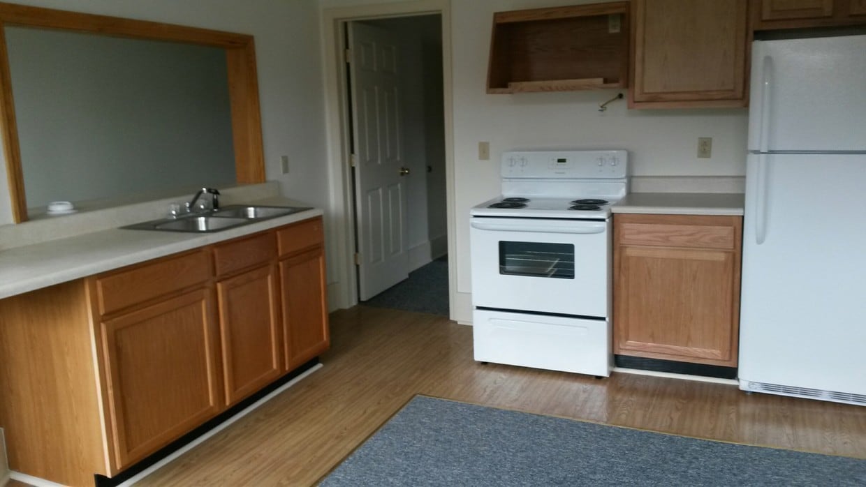 39 S Main St, Philippi, WV 26416 Apartments in Philippi, WV