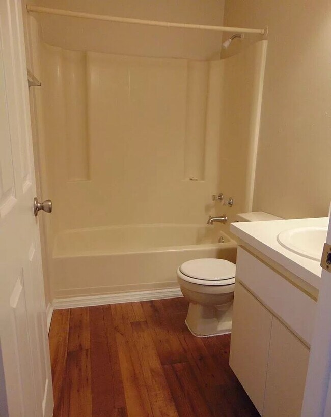 Foto del interior - Prosperity at NPR- Porter