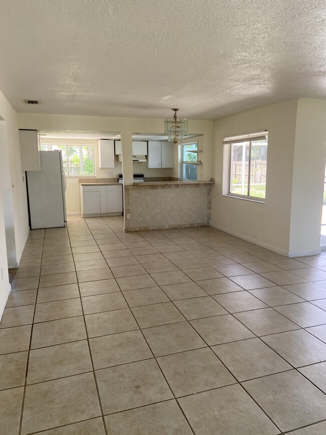 Photo - 105 SE 44th Terrace House