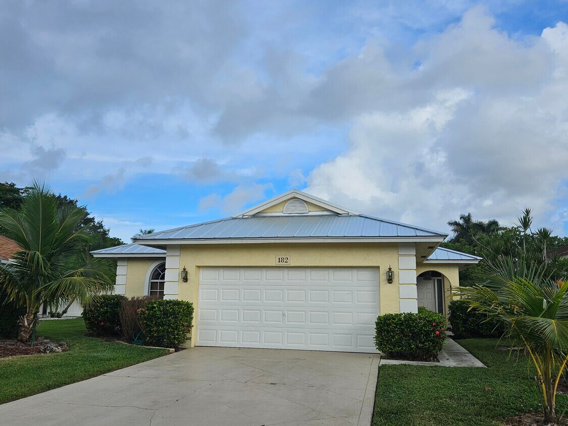 Foto principal - 182 Sims Creek Ln