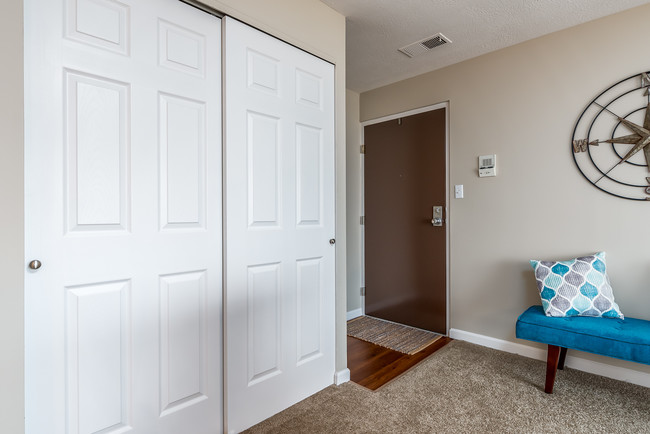 Entry- Huge Coat Closet! - Miamiview Apartments