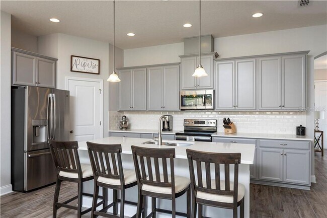 Building Photo - New Rental!