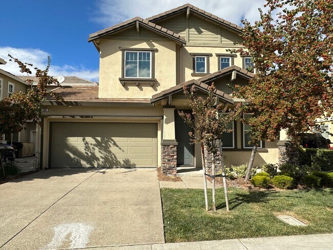 Foto del edificio - Beautiful 4  bedroom, 2.5 bath home in Garin Ranch