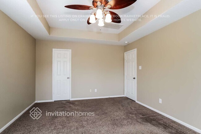 Foto del edificio - 12143 Landsdown Ridge Way