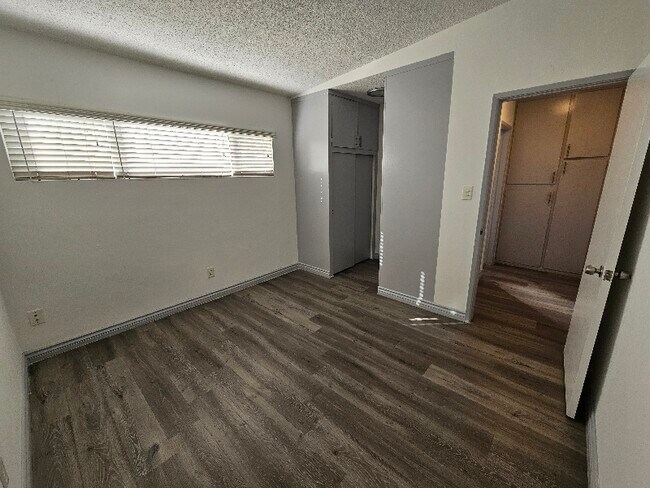 Foto del edificio - 5316 Lorna St