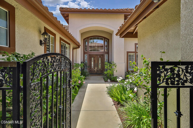 Building Photo - 1808 Crystal View Cir