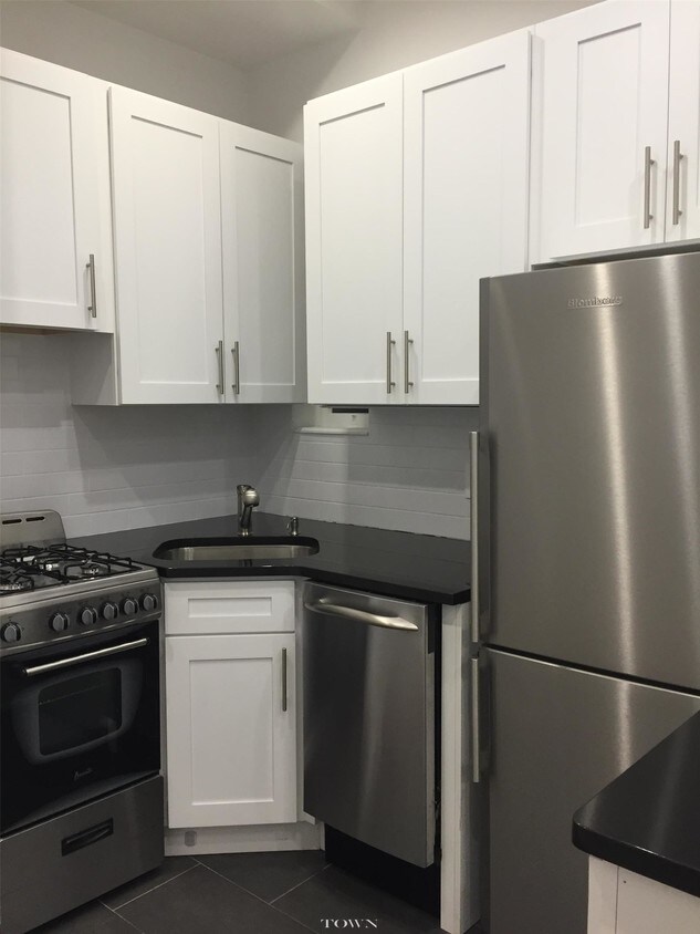 Foto del edificio - 150 E 83rd St