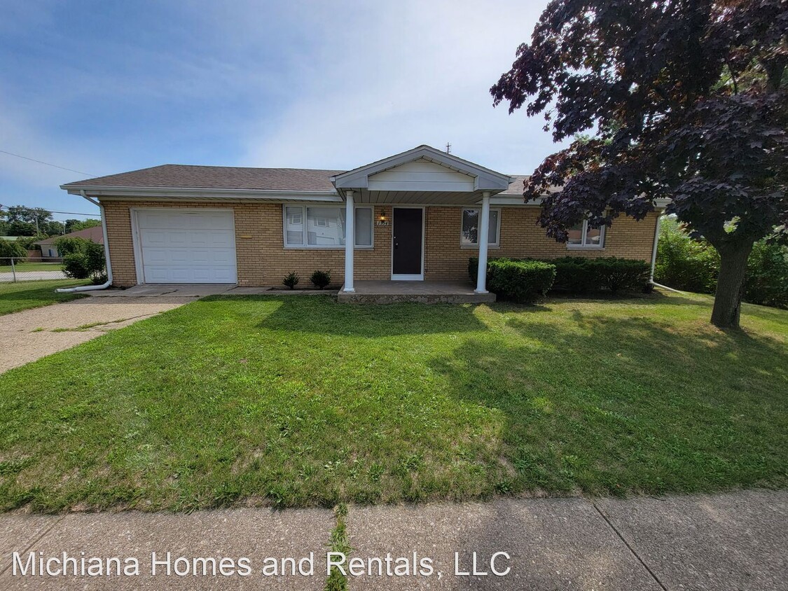 3 br, 1 bath House 1354 Woodbine Way House Rental in South Bend, IN