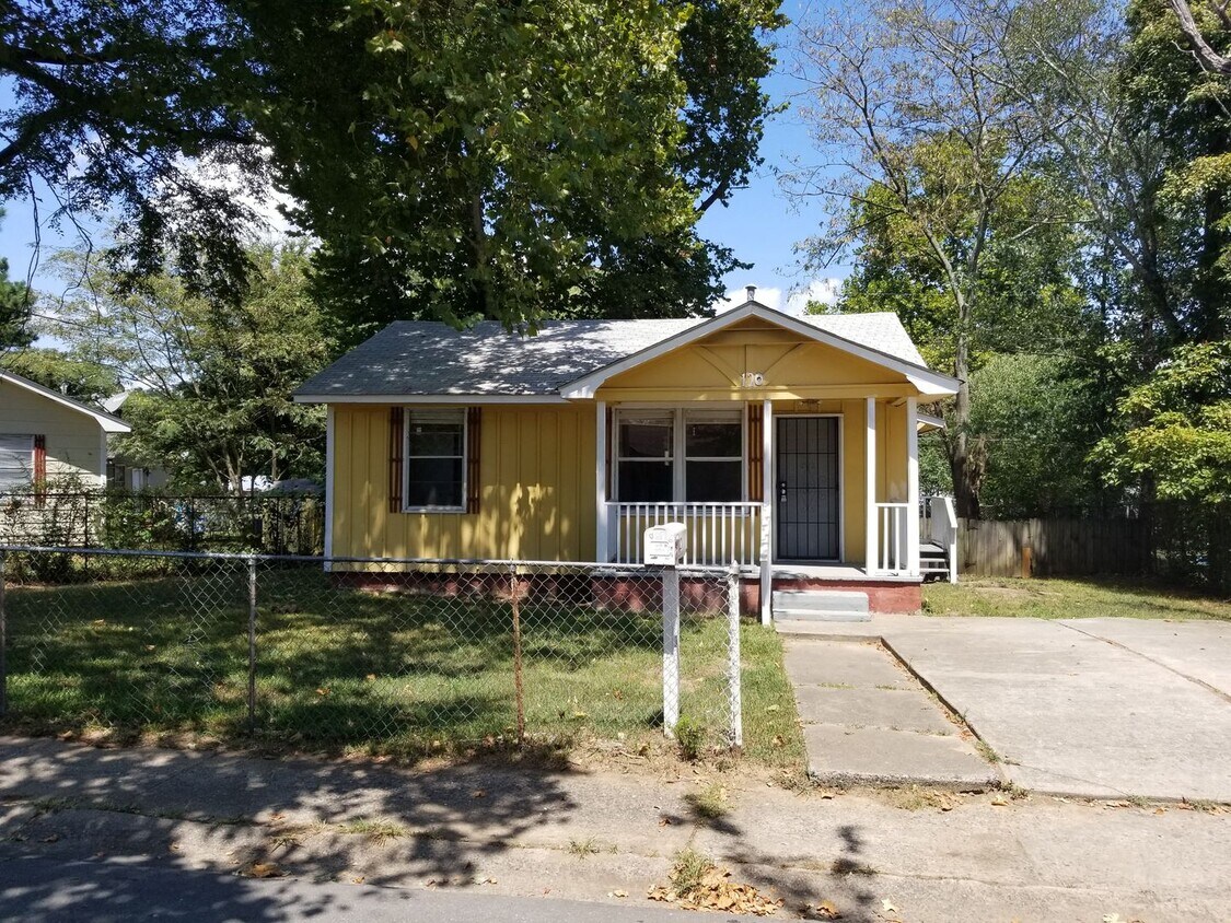 Primary Photo - 2 Bedroom and 1 bath Central air and heat