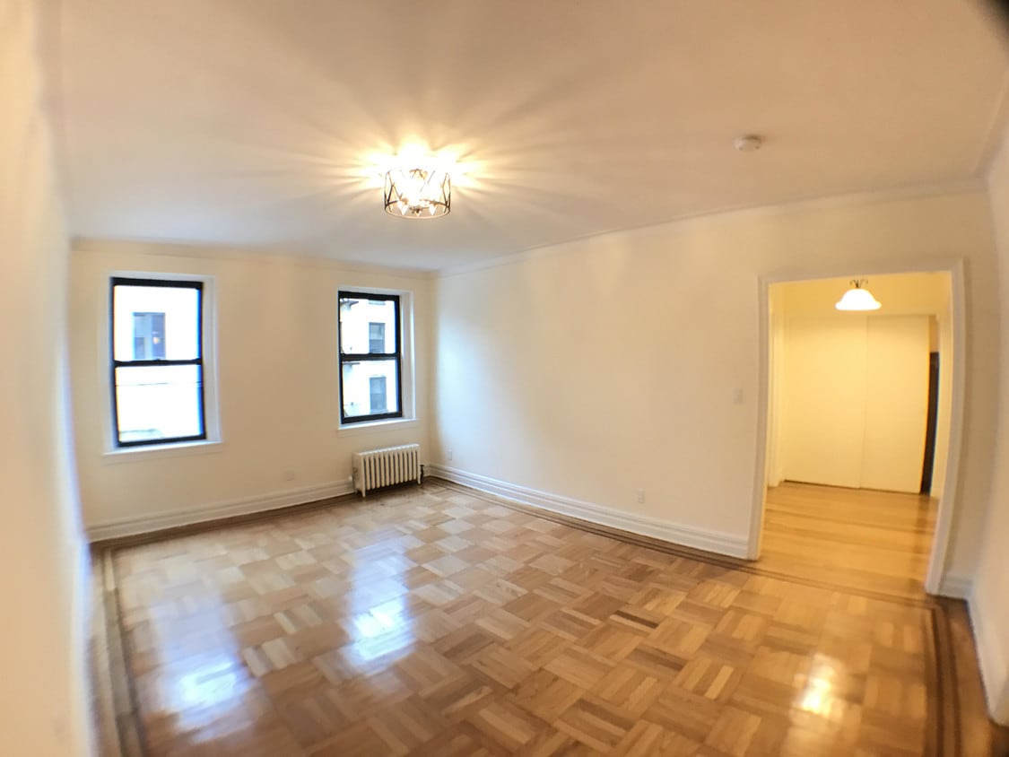 Primary Photo - 128 Marine Ave