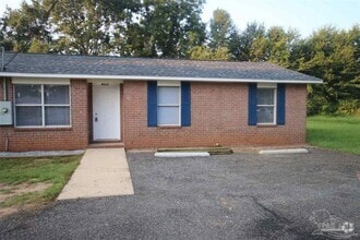 Building Photo - 9012 Bowman Ave