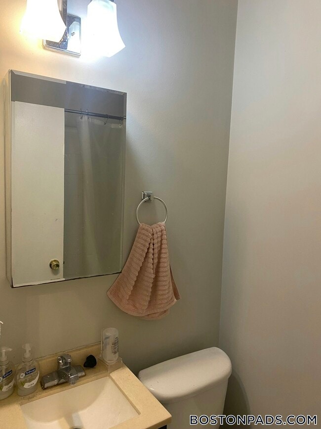 Foto del edificio - 38 Hemenway St