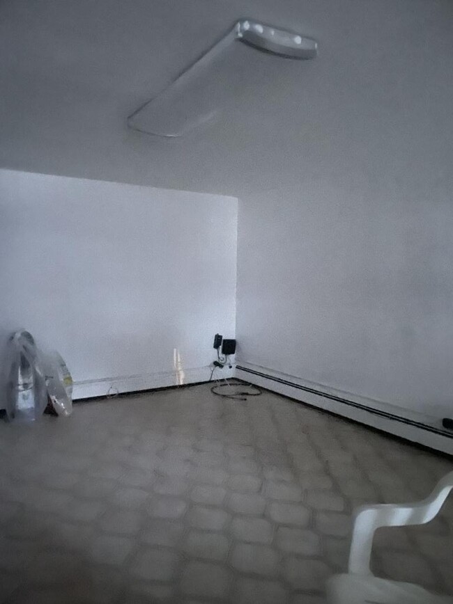 Foto del edificio - 1720 64th St
