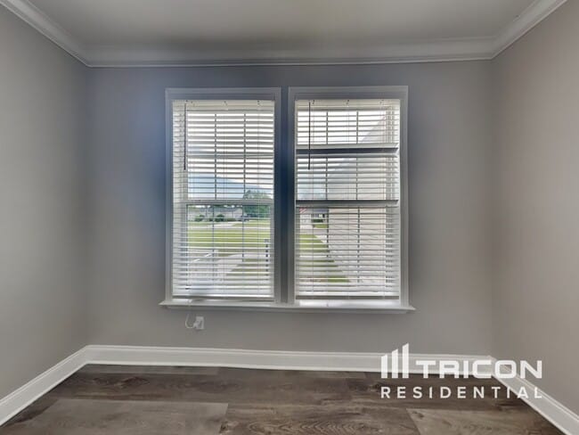 Building Photo - 2708 N Screech Owl Ave
