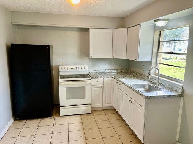 Photo - 39500 Lincoln Ave Apartment