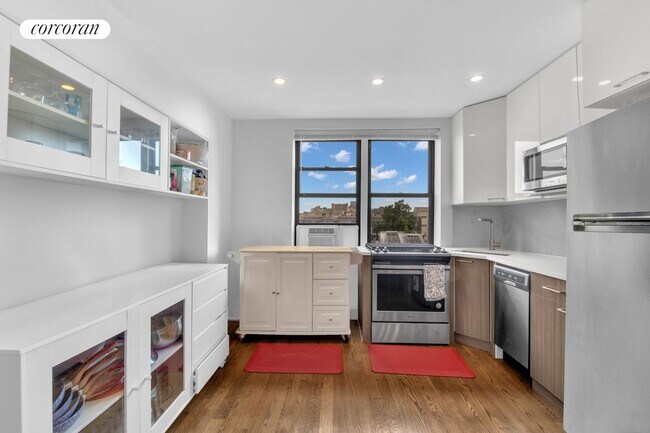 Building Photo - 61 Martense St