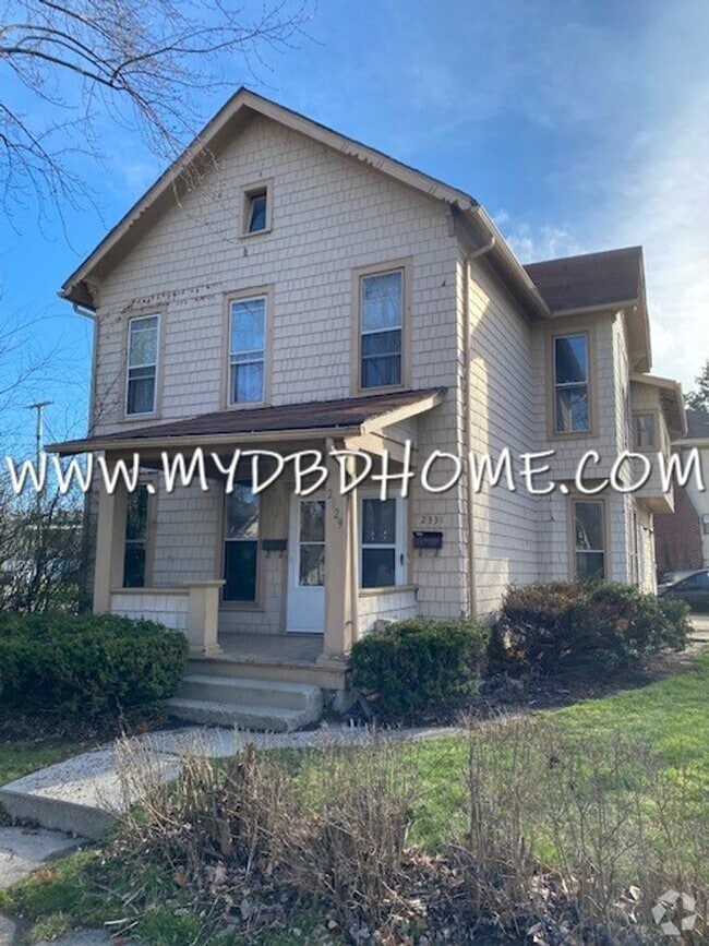 Building Photo - 2329 S Harrison St