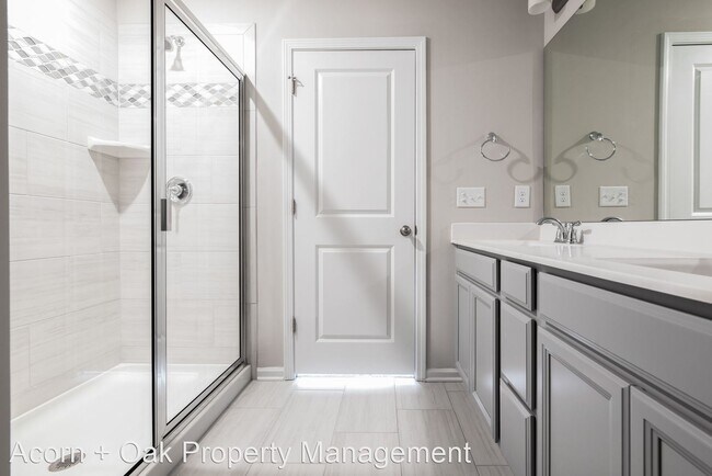 Foto del edificio - 4 br, 3.5 bath House - 623 Firebrick Drive