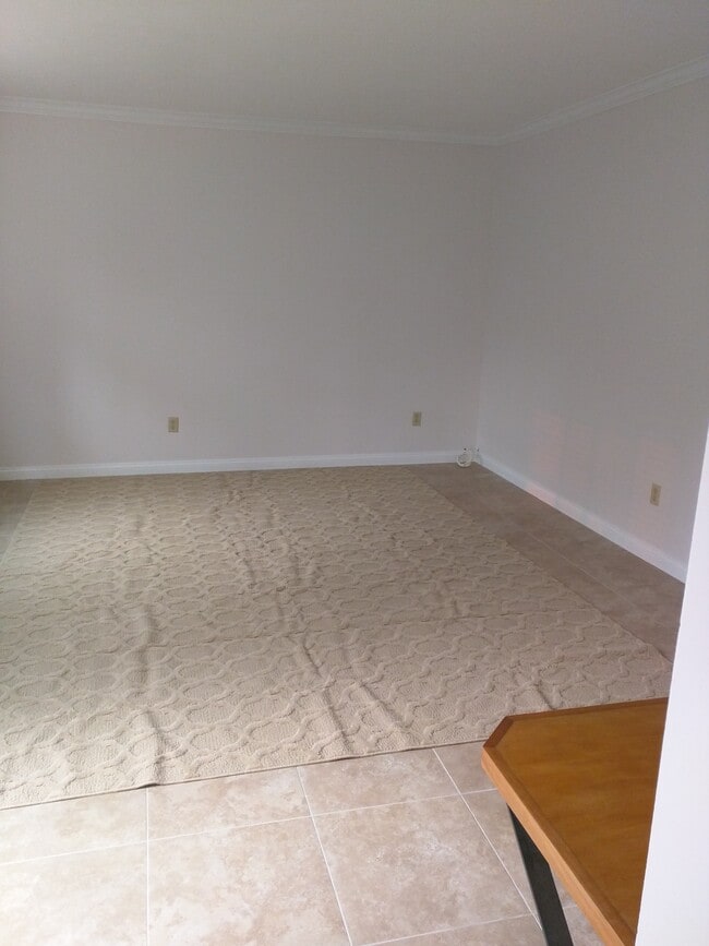 Living Room - 2206 Graham Ave