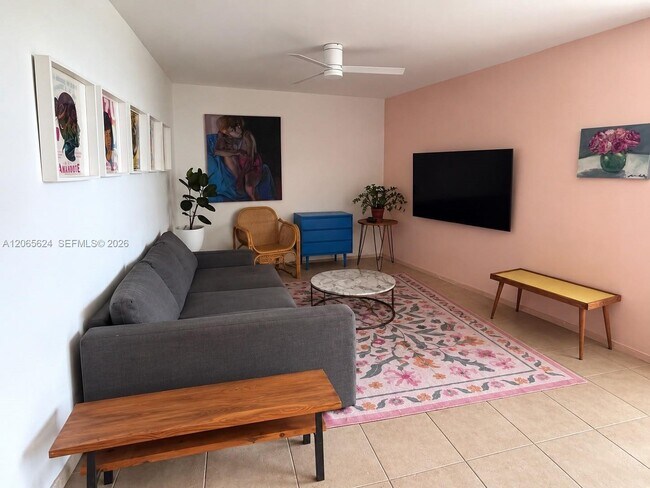 Foto del edificio - 7441 Wayne Ave