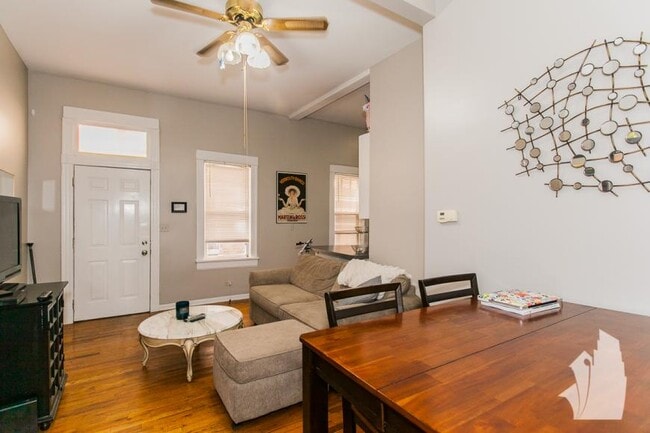 Building Photo - 1 bedroom in Chicago IL 60642