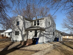 Building Photo - 302 Carroll St