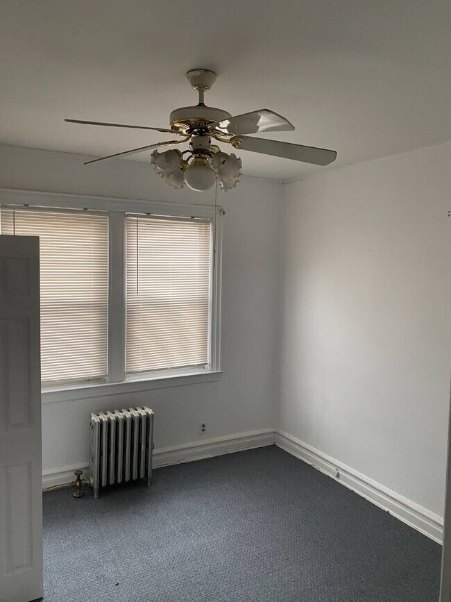 Foto del edificio - 24-42 98th St