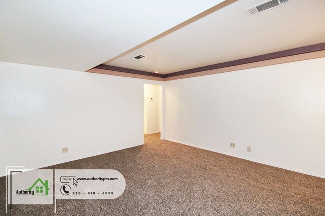 Building Photo - 1108 3rd St